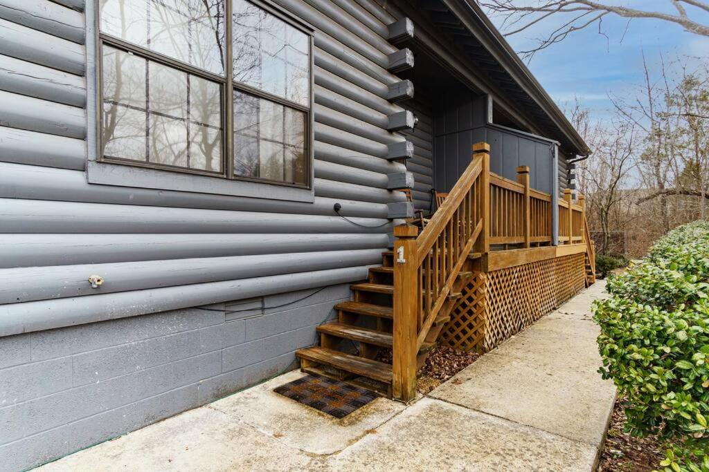 3 Bedroom Log Cabin Condo Close To Everything! Бренсън Екстериор снимка